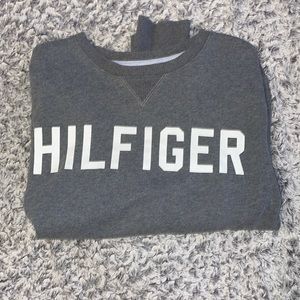 Unisex Tommy Hilfiger gray crewneck sweater